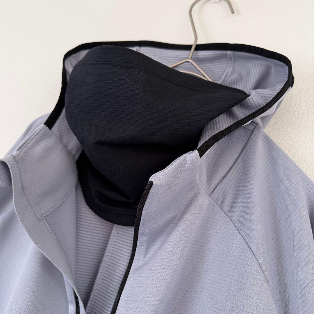 On Climate Zip Hoodie パーカー　陸上　ライトグレー　極美品