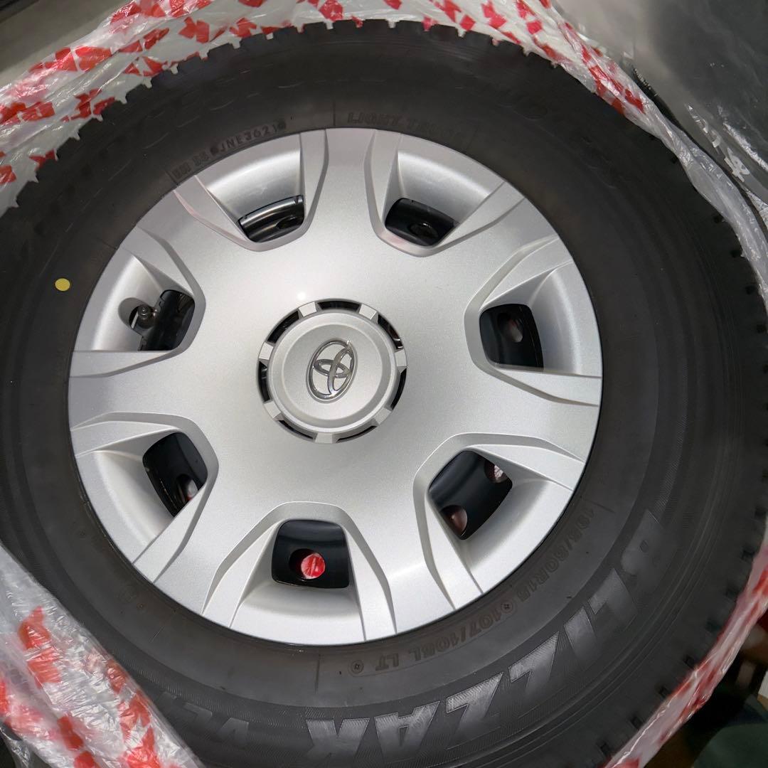 は*く様 ハイエース スタッドレス ブリザック 195/80R15 107/10