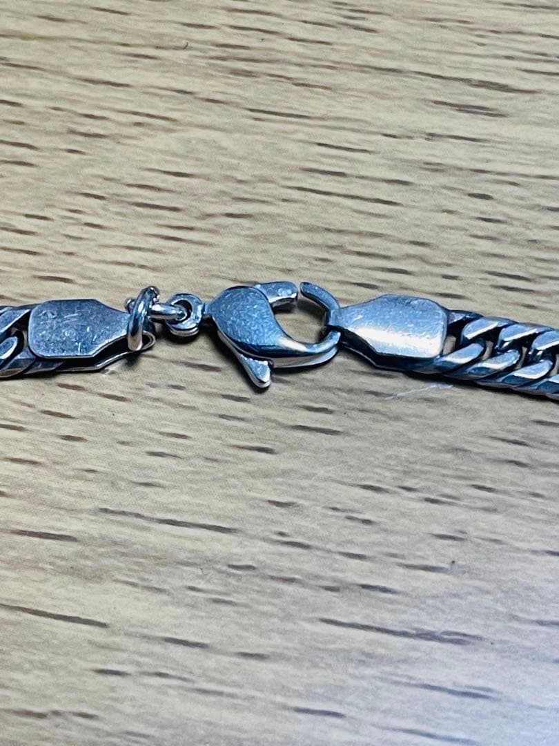 レダシルマ ネックレス