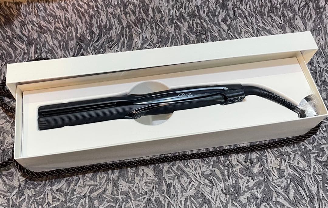 1度のみ使用✳︎ReFa ストレートヘアアイロンプロ