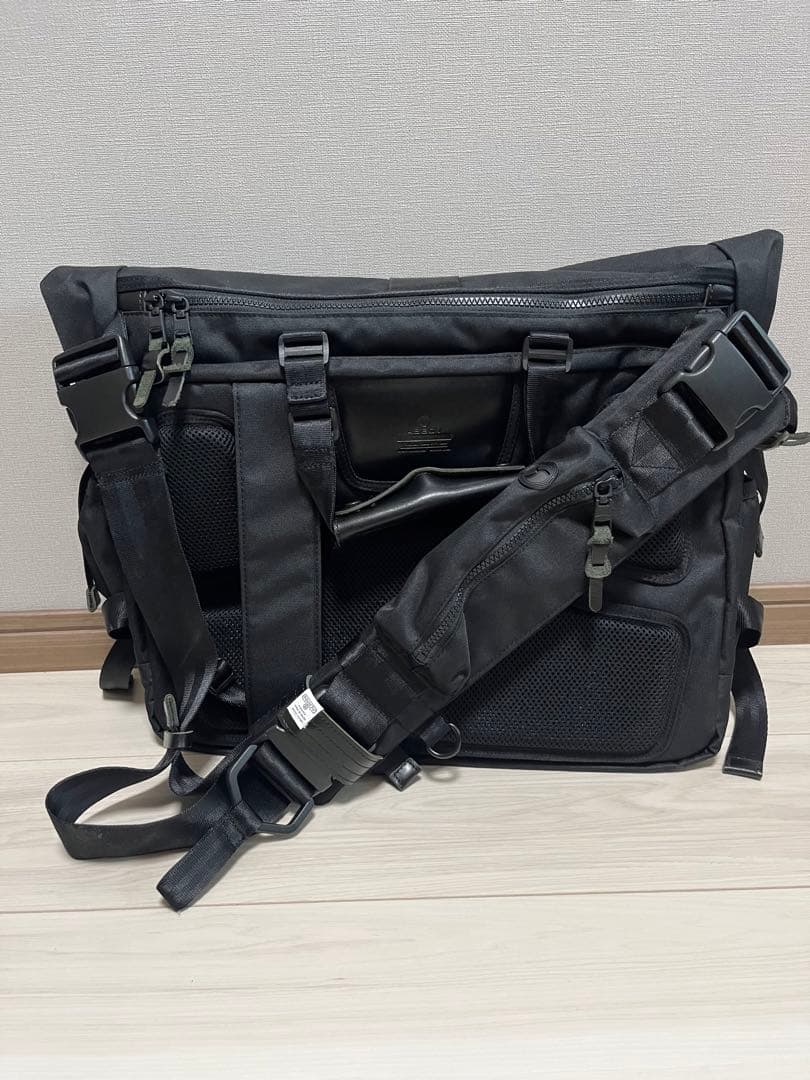 【美品】アッソブ　AS2OV メッセンジャーバッグ