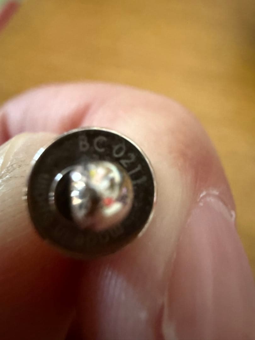 LOUIS VUITTON 青 レザーブレスレット・ネオスプリット