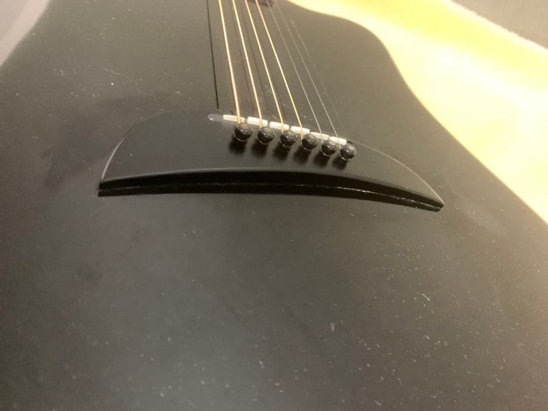 T*i様 【傷あり】K. Yairi エレアコ 型番不明 サウンドホール無し　黒
