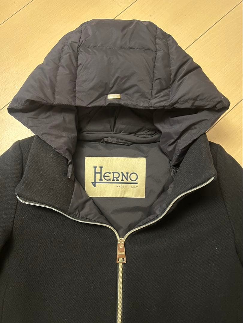 Herno フード付きロングダウンジャケット