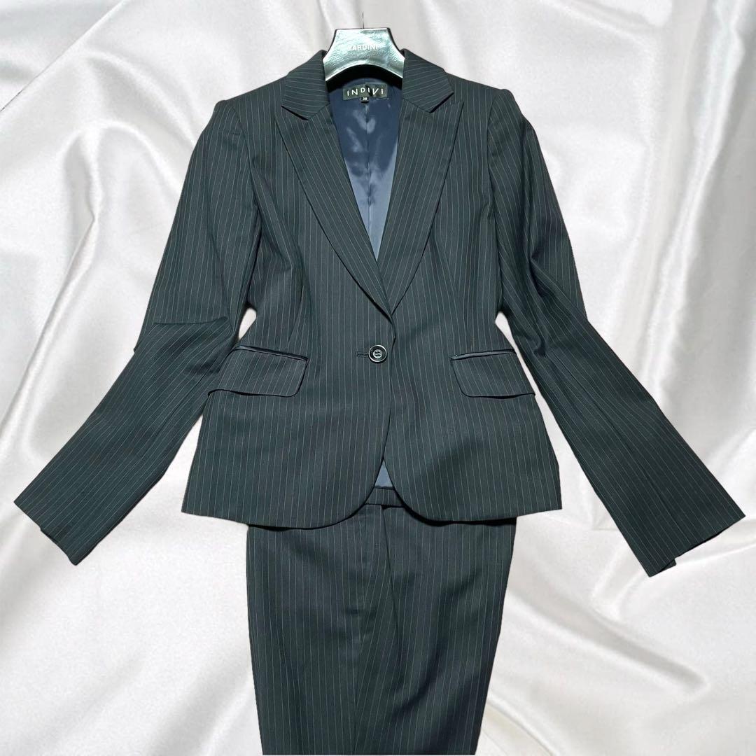 【INDIVI】美品インディヴィ 高級シルク ストレッチ ブーツカット ブラック