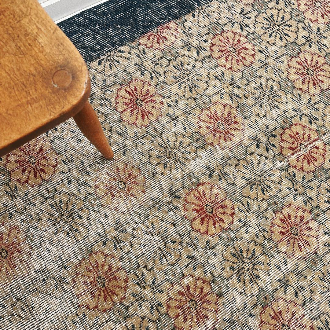 ハト 　トルコ　ヴィンテージラグ　ボタニカル　ネイビーフレーム