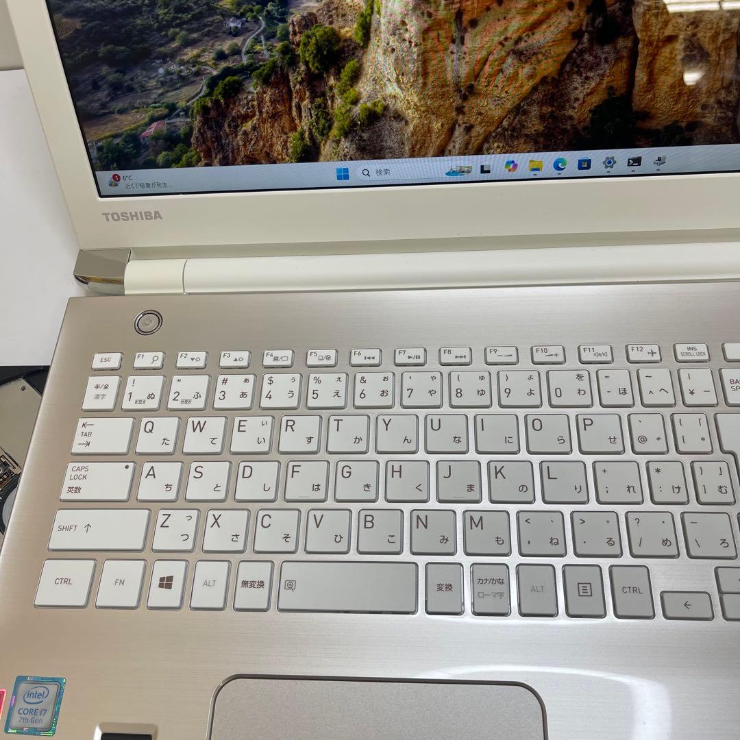 #714 東芝 Dynabook T75 i7-7500U 8GB 512GB