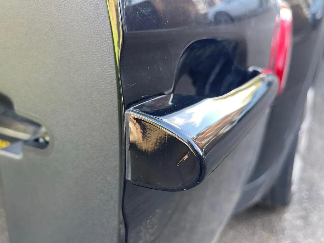 MINI F54 クラブマン用 ピアノブラック・ドアハンドルカバー　6個セット