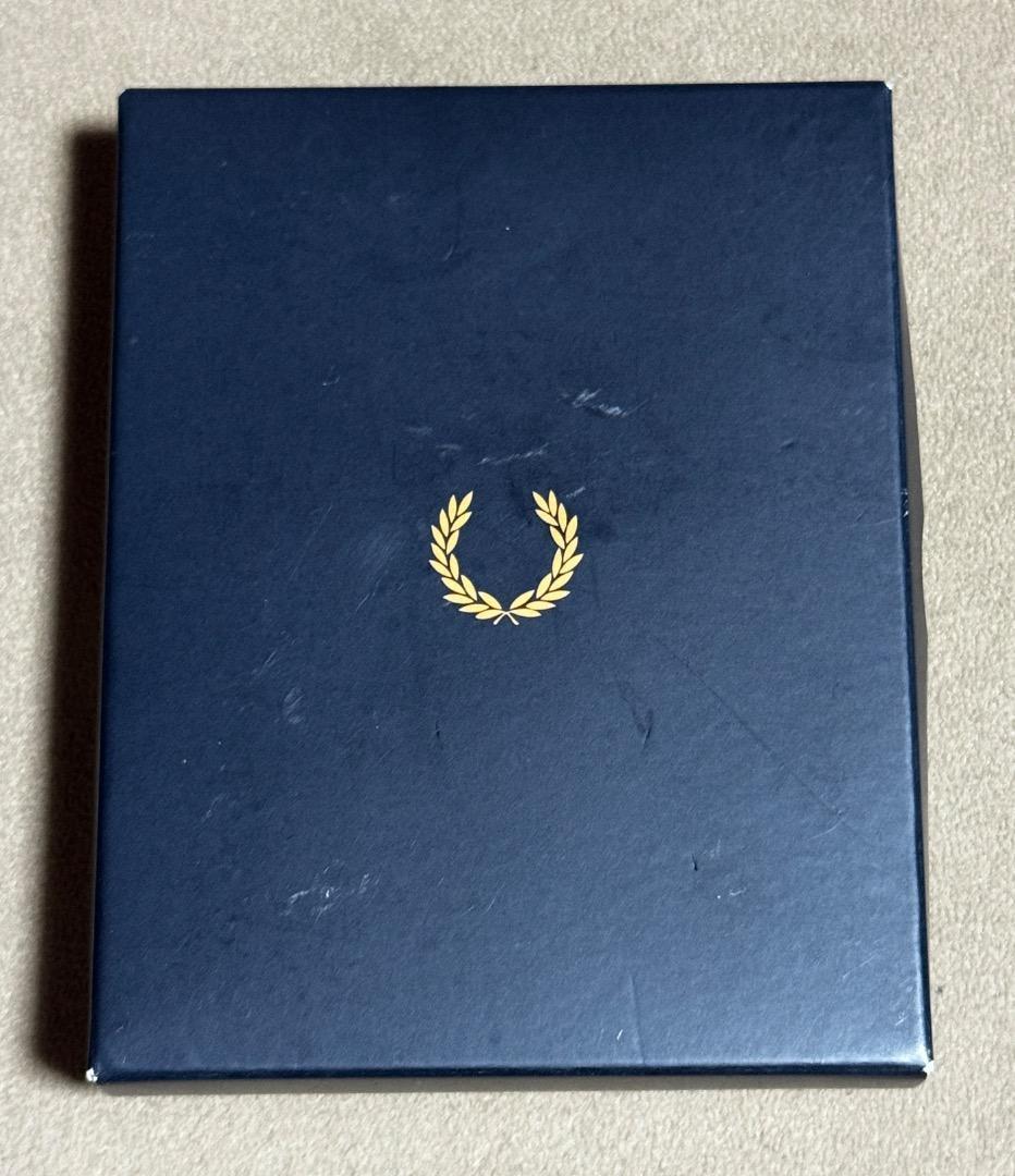 FREDPERRY フレッドペリー 月桂樹 ローレルネックレス シルバー 新品