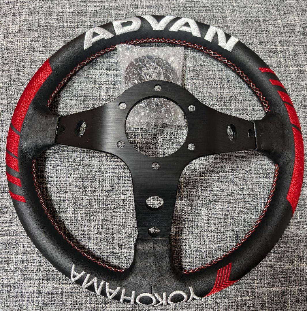 れん　Yokohama ADVAN×VERTEX ステアリング