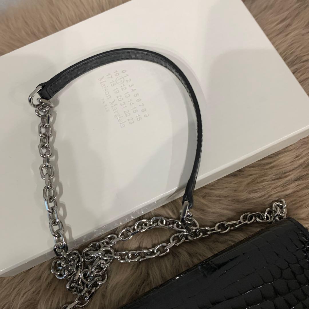 メゾンマルジェラ　エナメルレザー クロコダイル型押し 長財布