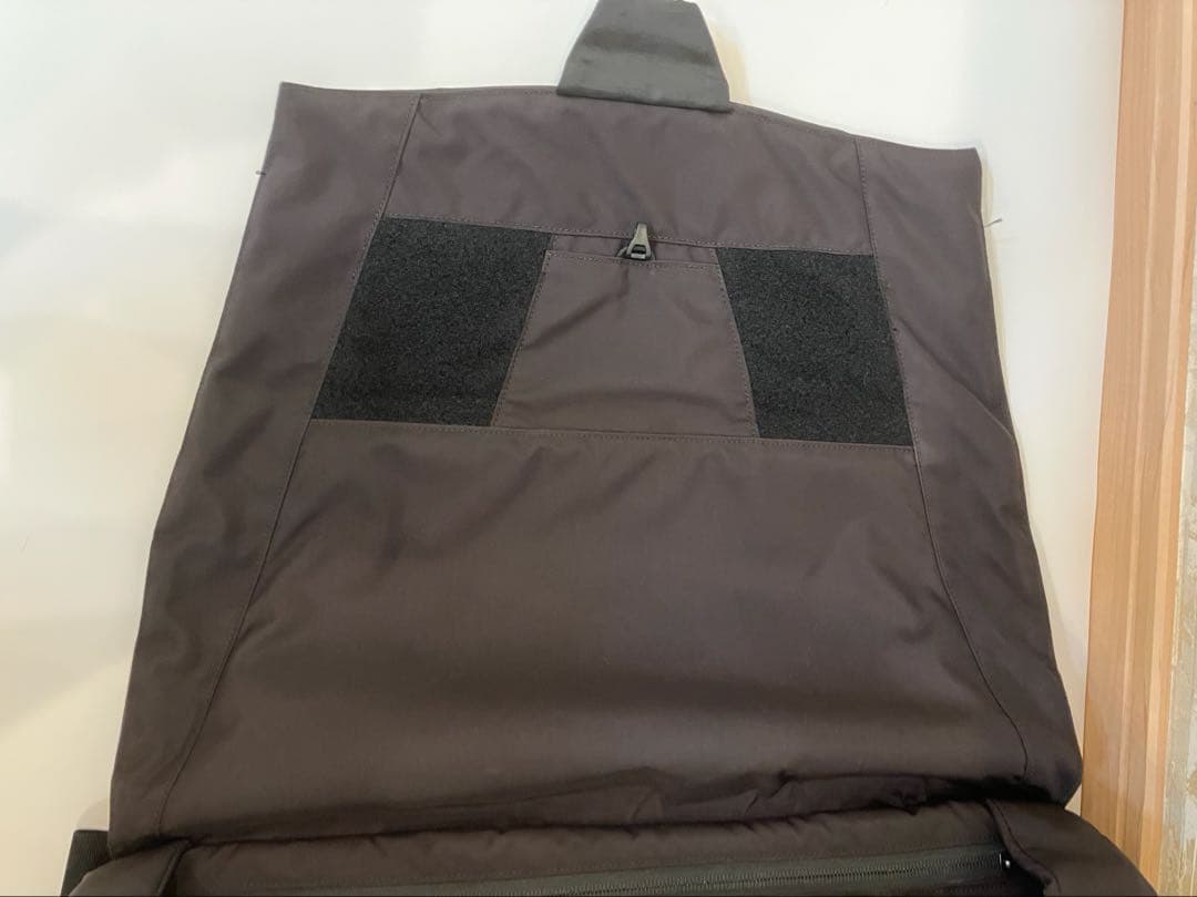 なな ARC'TERYX Fyx 13メッセンジャーバッグ　フィックス