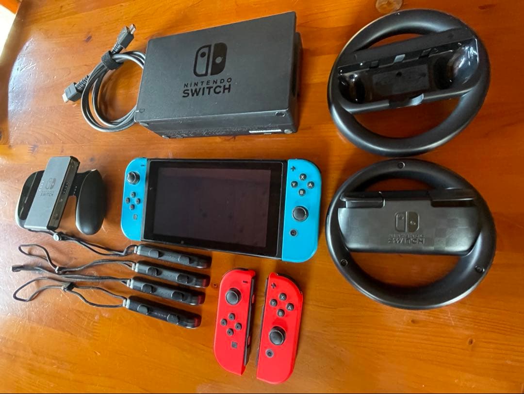 Nintendo Switch ネオンブルー/ネオンレッド本体 付属品