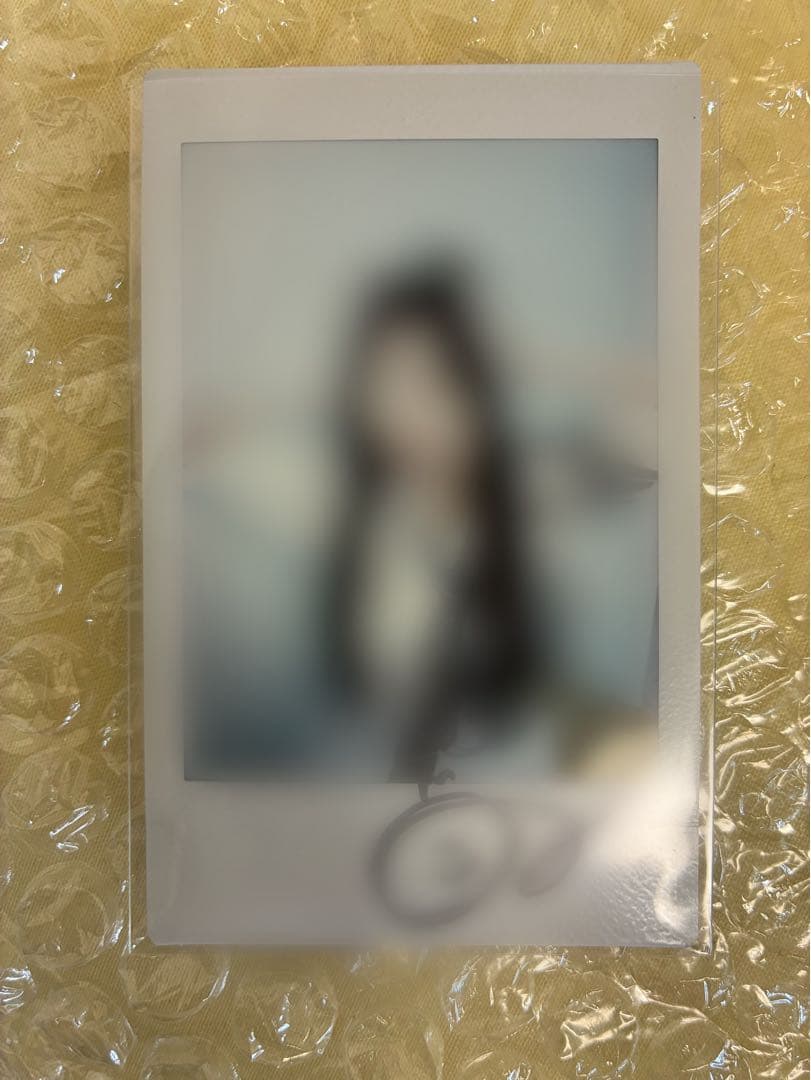 ARTMS LOOMA チェリ 直直サイン入りポラロイド チェキ②