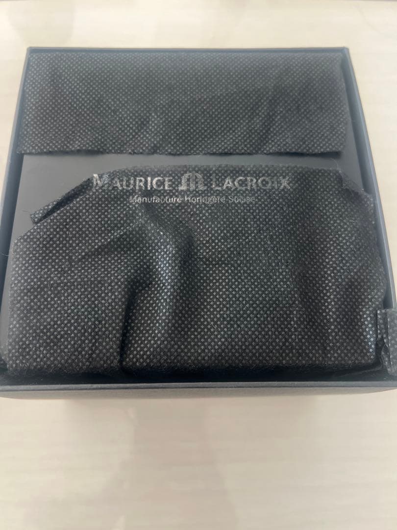 Maurice Lacroix アイコン ブラック39mm