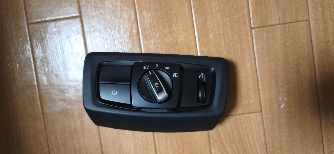 　f30 f31 f32 フォグレス　ライト　スイッチ　2，3，4シリーズ