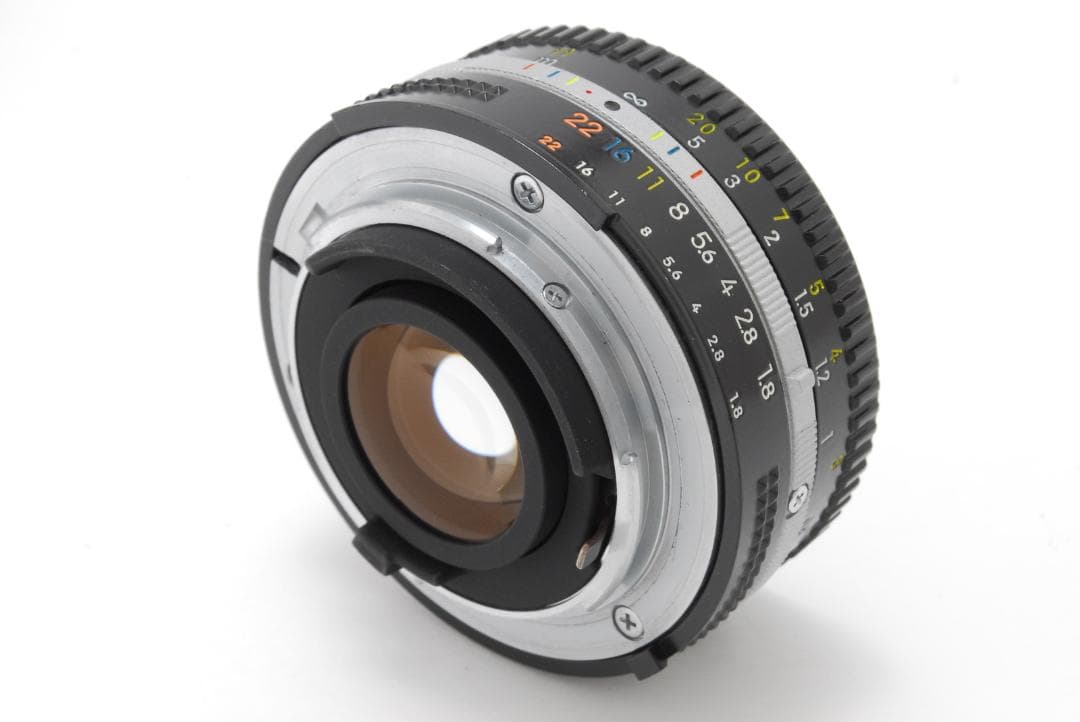 【美品】Nikon Ai-s 50mm f/1.8 レンズ #186