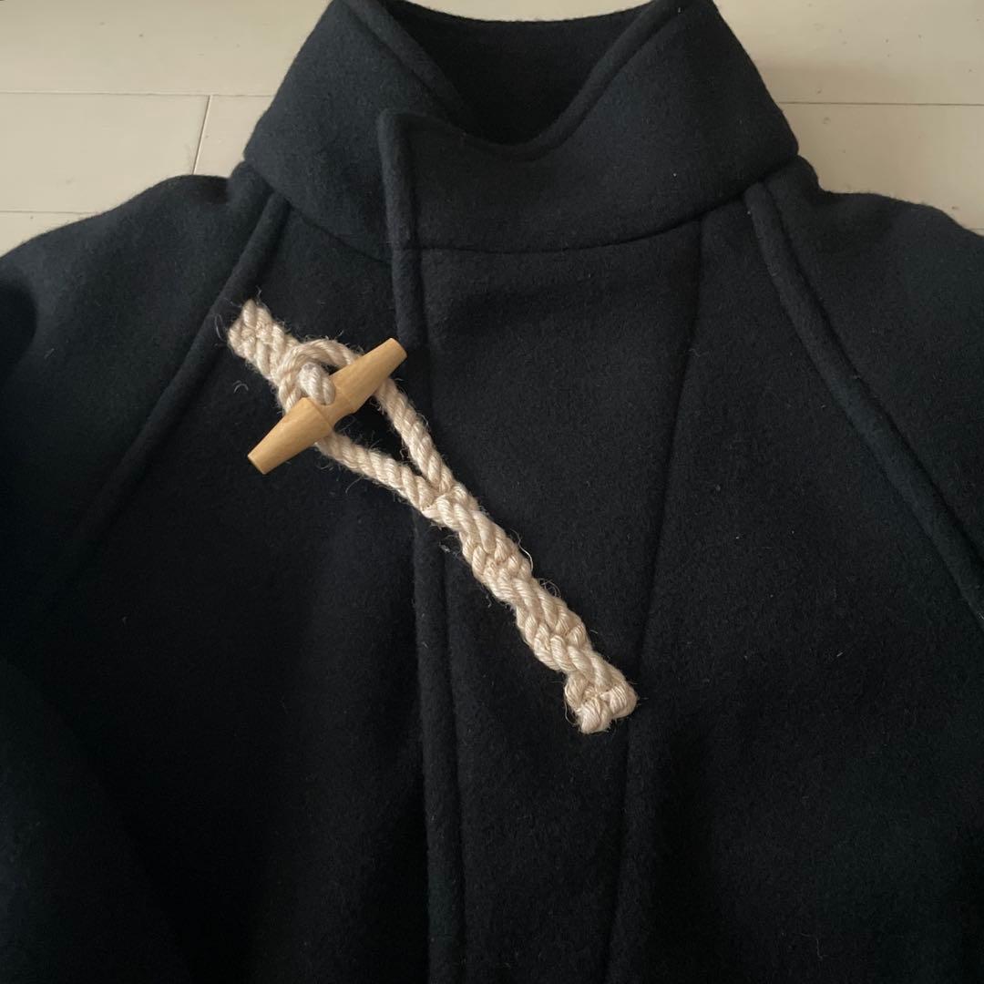 【HYKE(ハイク)】 DOUBLE FACE DUFFEL JACKET 01