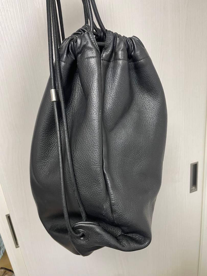 BALENCIAGA ブラック ドローストリングバッグ