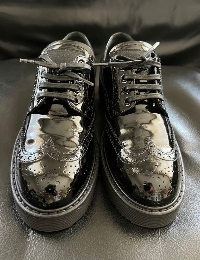 PRADA プラダ ウィングチップ パテントレザー シューズ オックスフォード