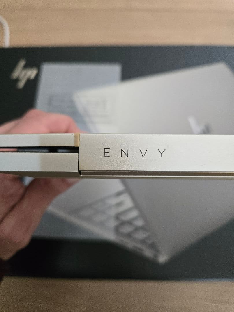HP ENVY 13 SSD 1TB RAM:16GB Core i7 11世代