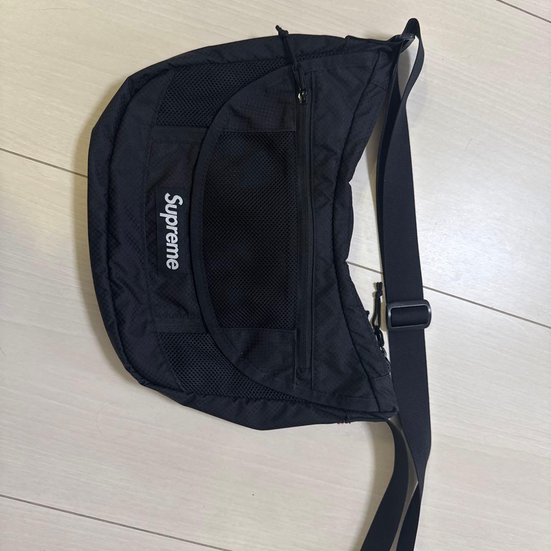 supremeメッセンジャーバッグ/ショルダーバッグ