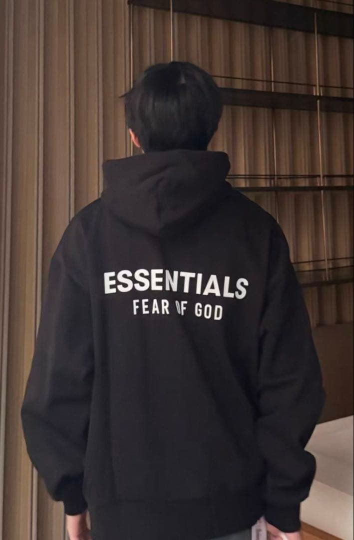 FEAR OF GOD ESSENTIALS パーカー ブラック