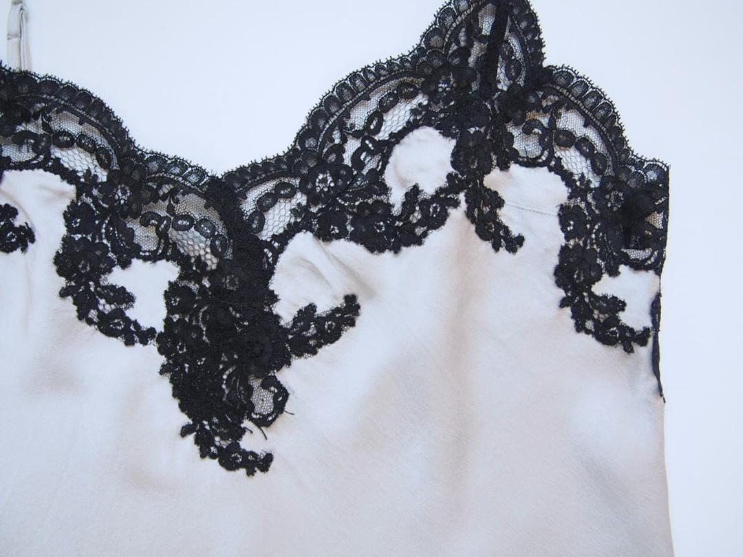 uri　シルクサテン100％レーススリップヴィンテージライトグレーシルバー