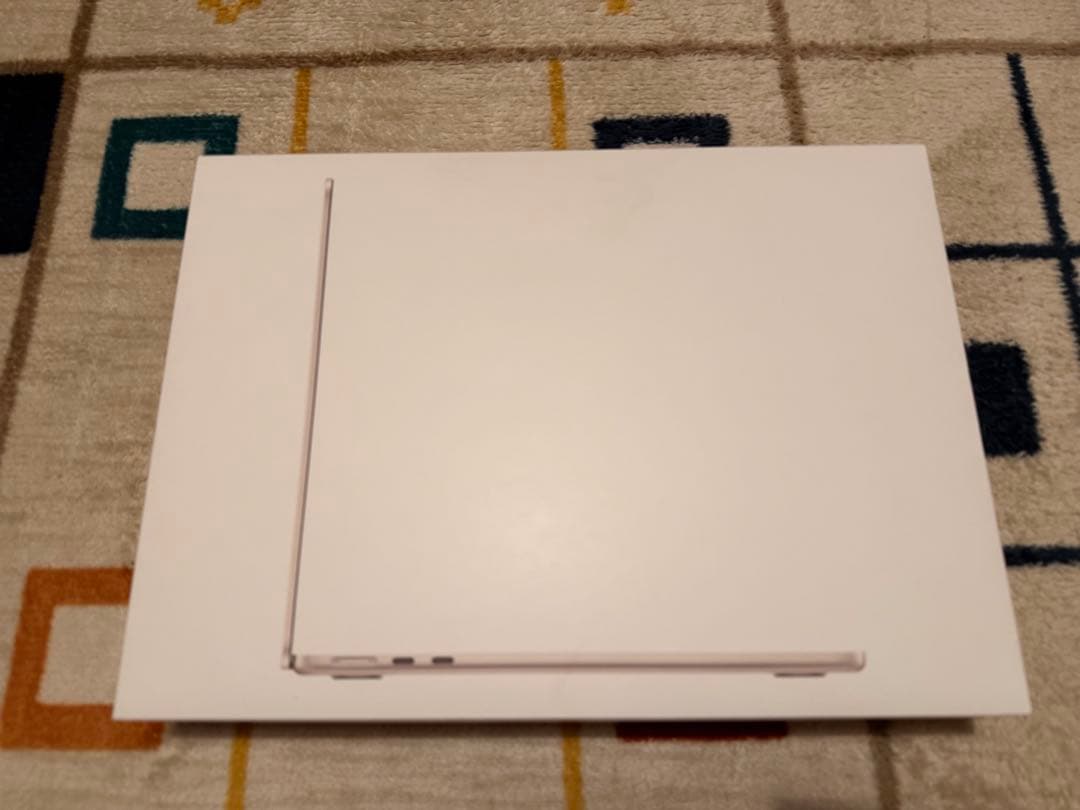 MacBook Air M2 13㌅ 16GB 256GB スターライト付属品有