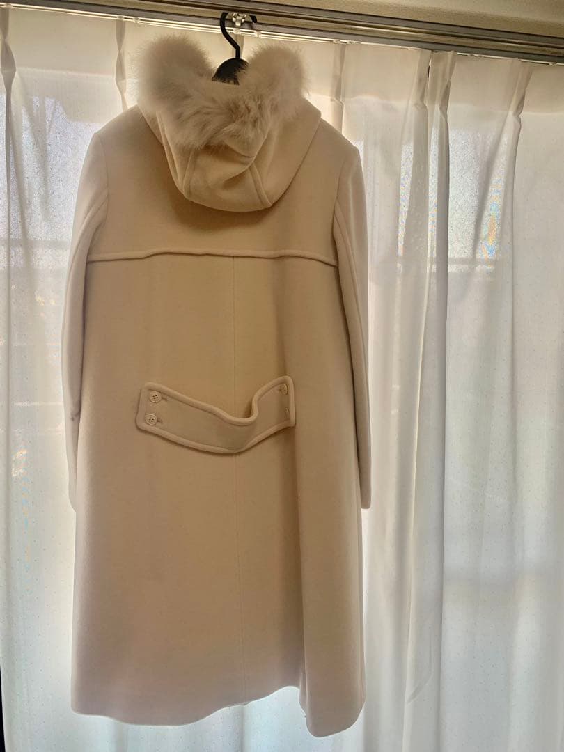 ジルスチュアートホワイト ダッフルコート ファー付き