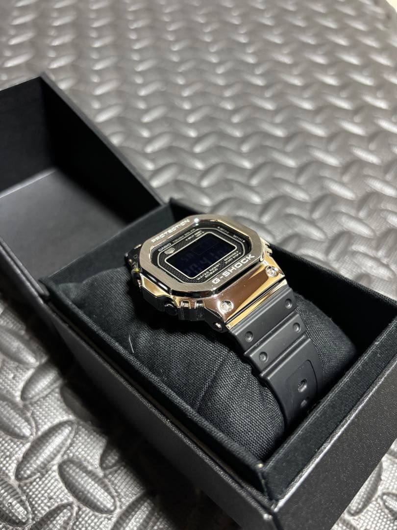 美品　G-SHOCK/GMW-B5000-1JF