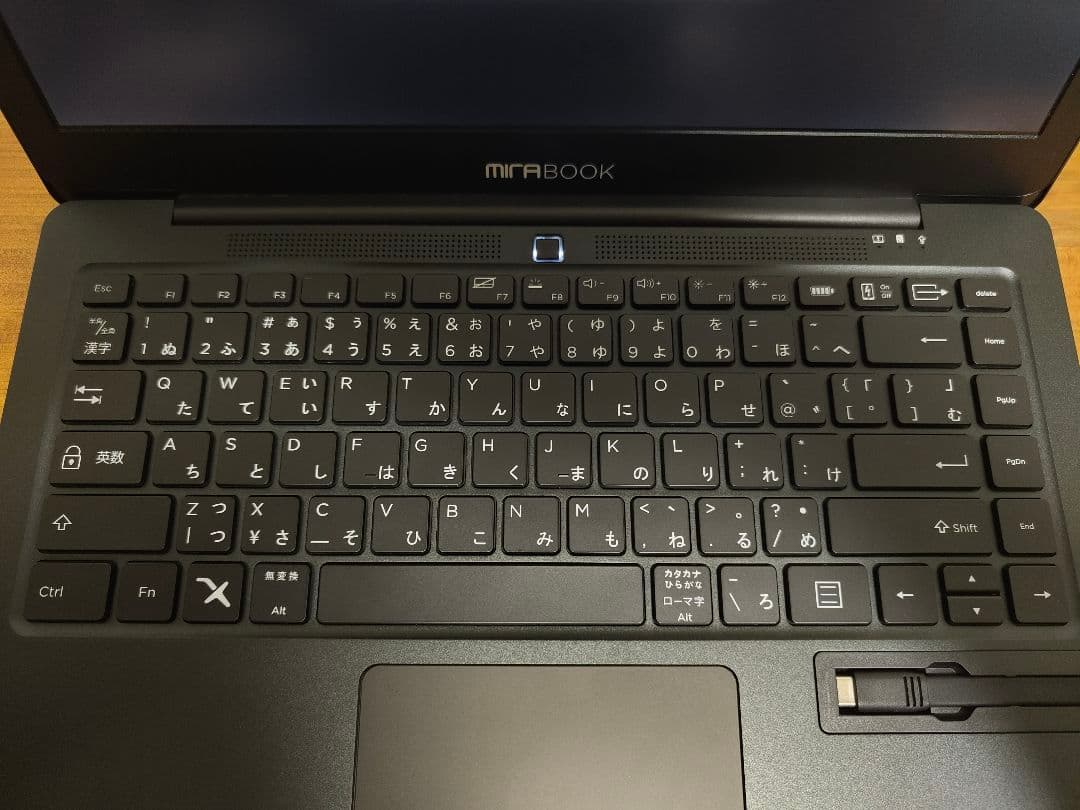 モバイル モニター　ディスプレイ　Mira BooK