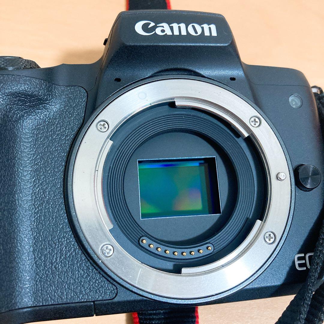 ミラーレス　ダブルレンズキット　eos kiss m 【値引き不可】