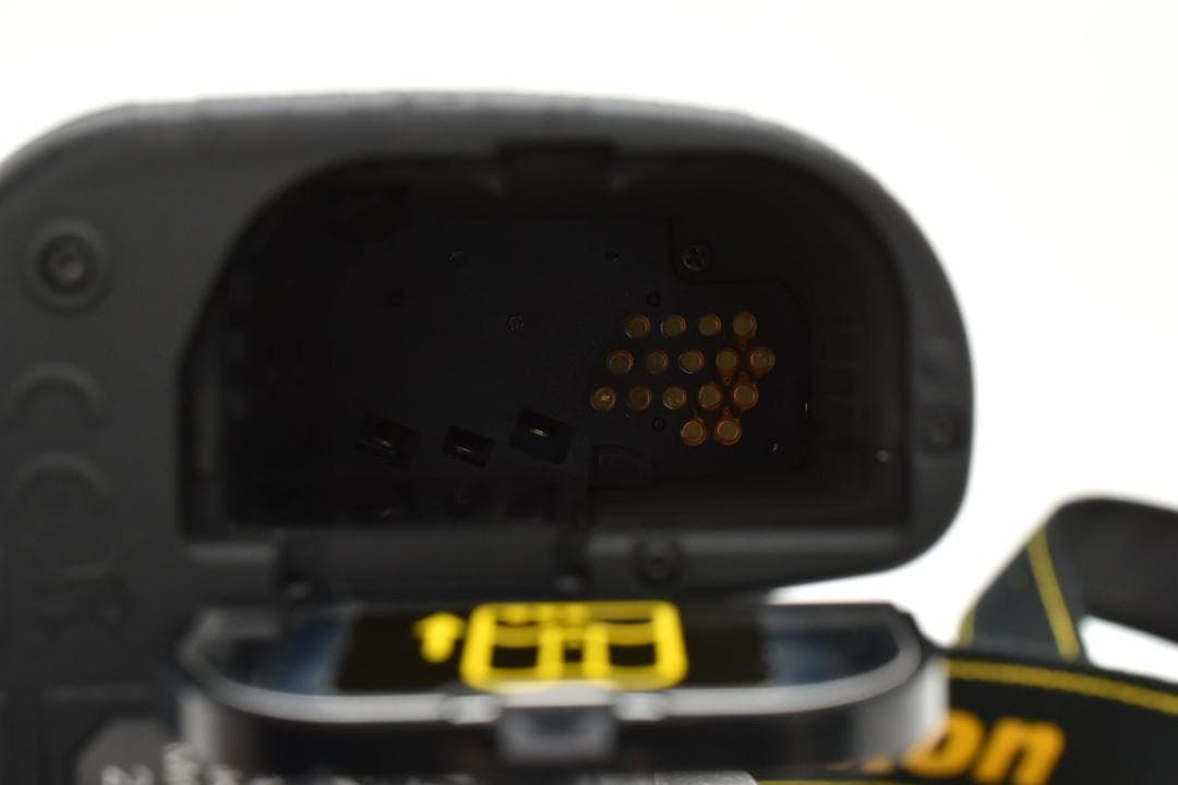 超美品 NIKON ニコン D90 ショット回数 5218枚 N H050