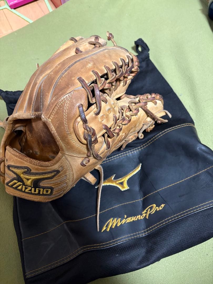 Mizuno Pro 硬式グローブ 茶色 専用バッグ付き