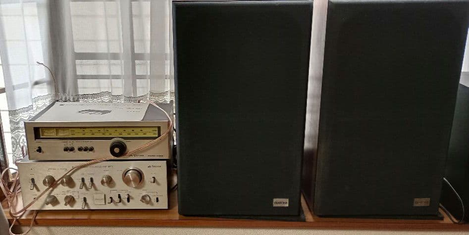 特別価格コンポ プリメインアンプ、FM/AM チュ−ナ− 、スピーカー