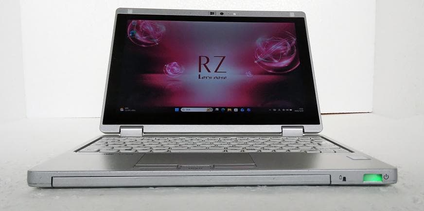 持ち歩きに最適 Panasonic CF-RZ6
