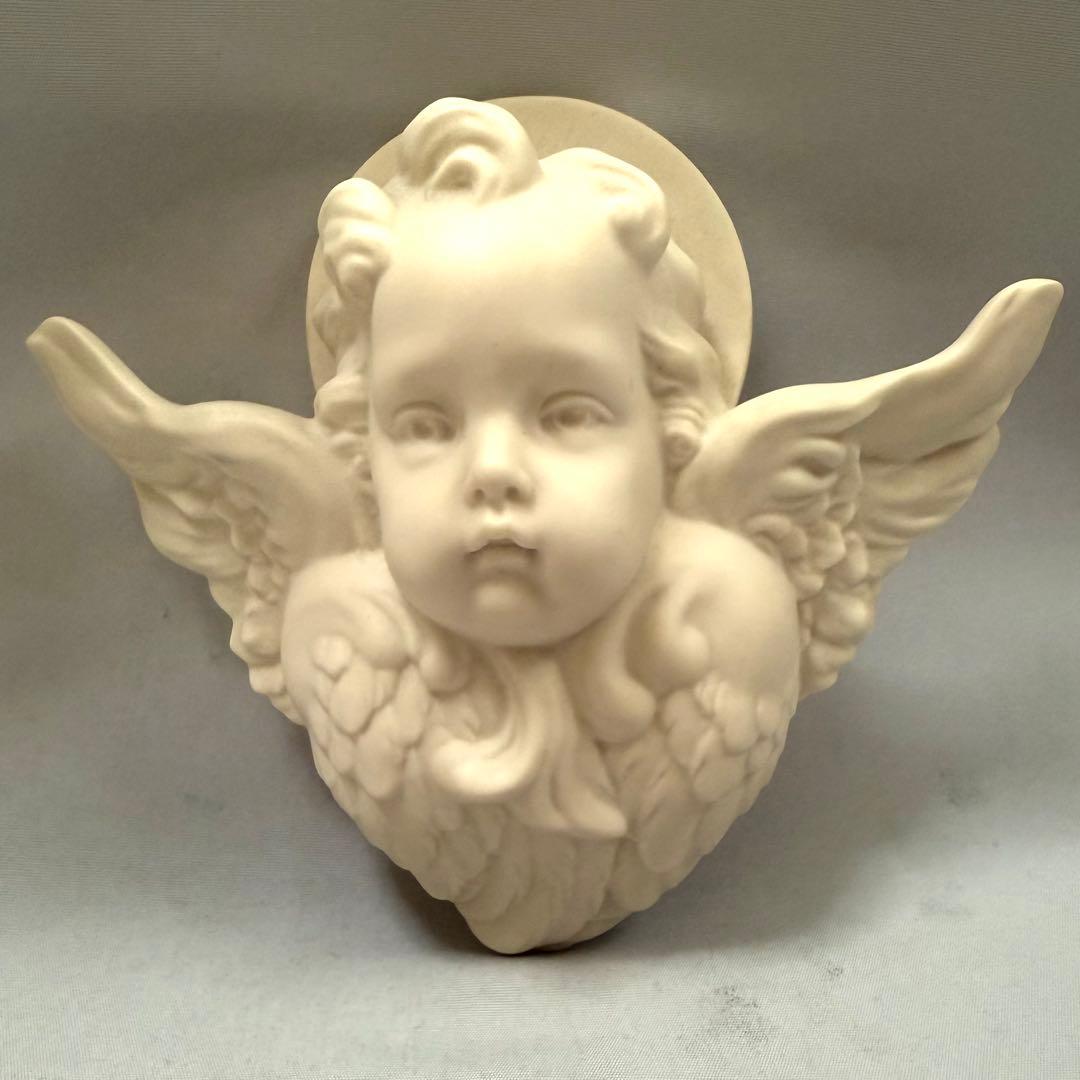 岡馬勲　天使　壁掛け　壁飾り　磁器