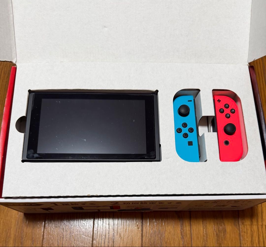 じ*ん様 Nintendo Switch ネオンレッド/ネオンブルー 本体