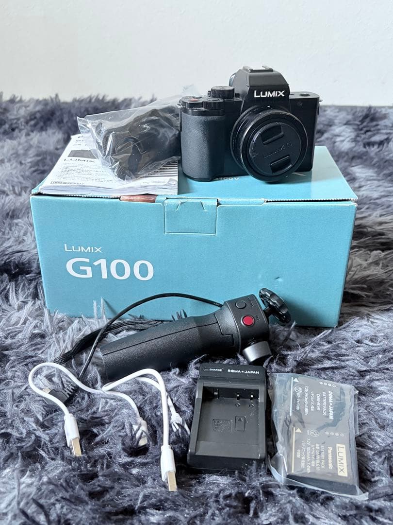 m*n様 LUMIX DC-G100V ブラック 三脚付き