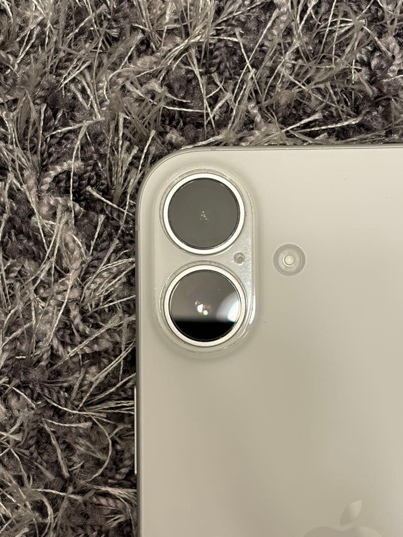 iPhone16Plus 128gb ホワイト✴︎純正ケース付き