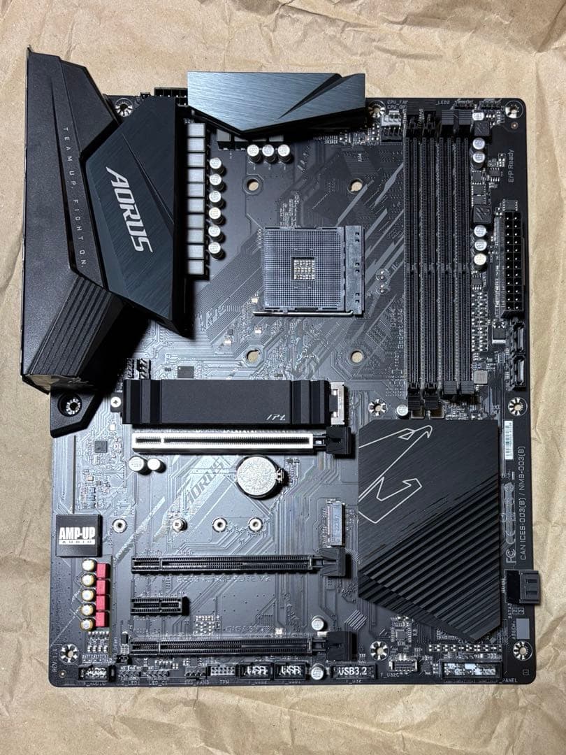 GIGABYTE B550 AORUS ELITE V2 マザーボード