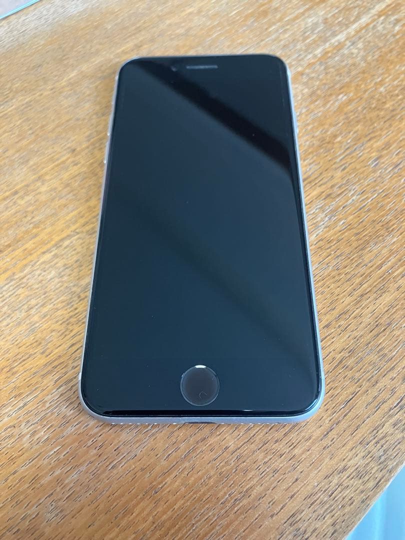 iPhone SE (第2世代) 64GB ホワイト