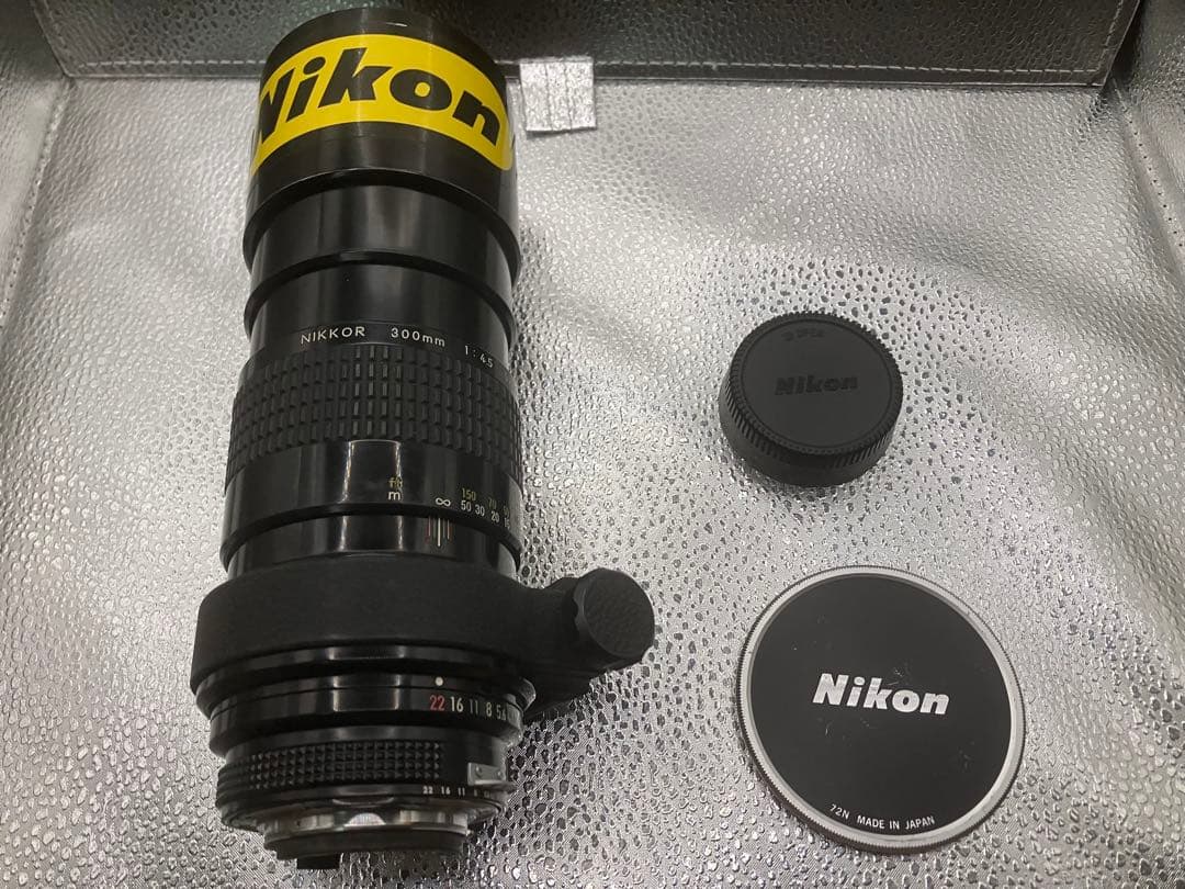 Nikon NIKKOR 300mm F4.5 MF 望遠レンズ