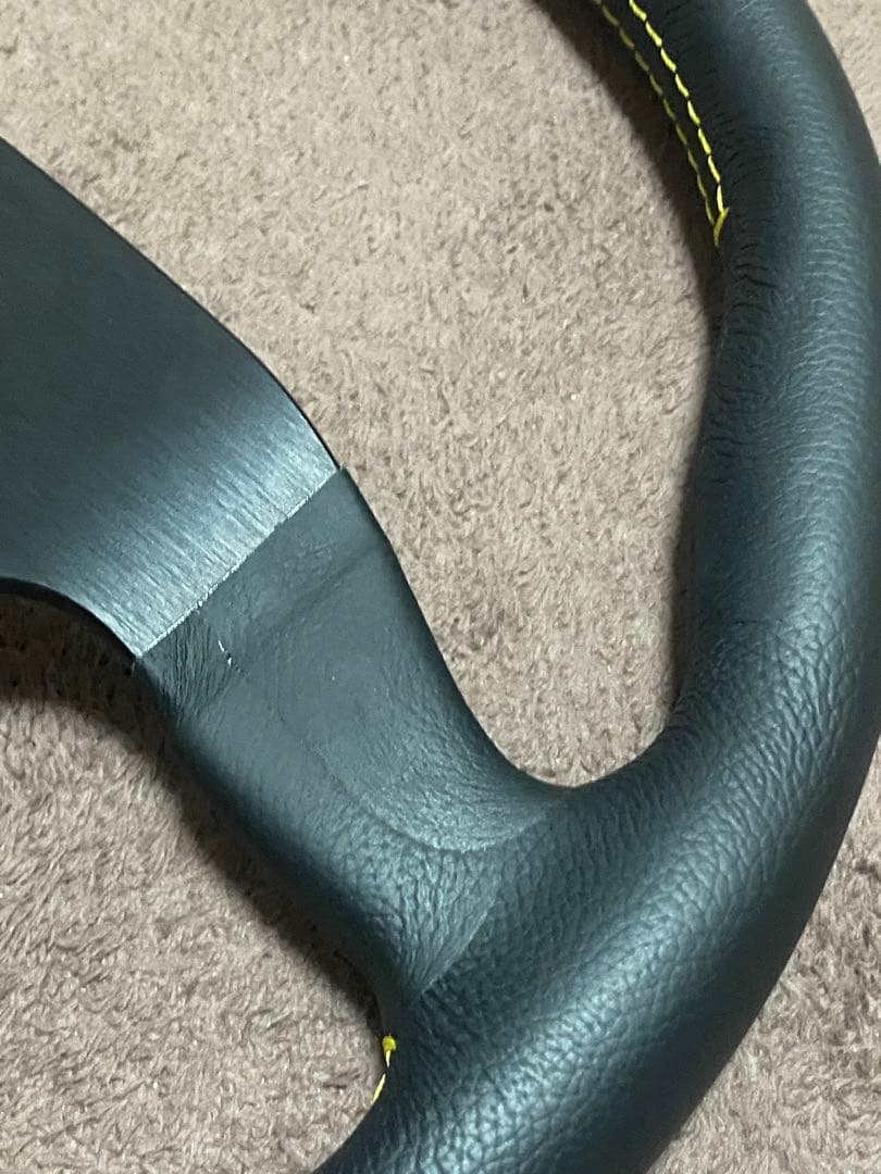 モモ ヴェローチェ 32パイ