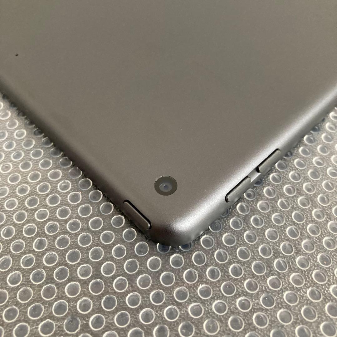 3236【早い者勝ち】iPad7 第7世代 32GB WIFIモデル☆