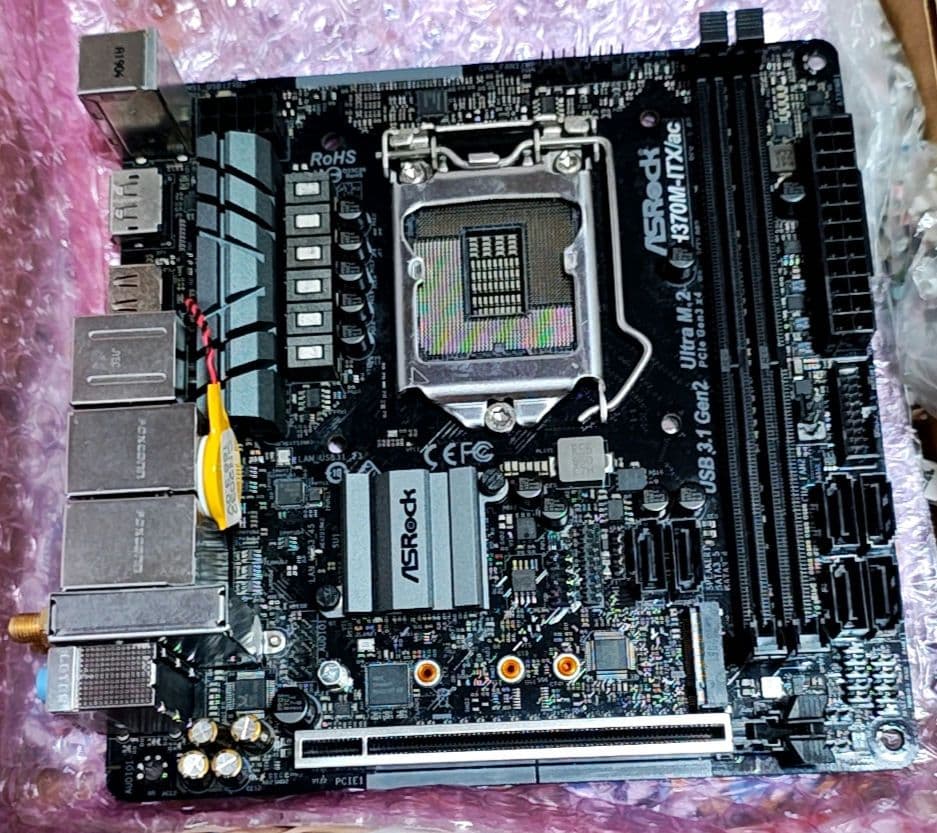 ASRock H370M-ITX/ac マザーボード (mini-itx)