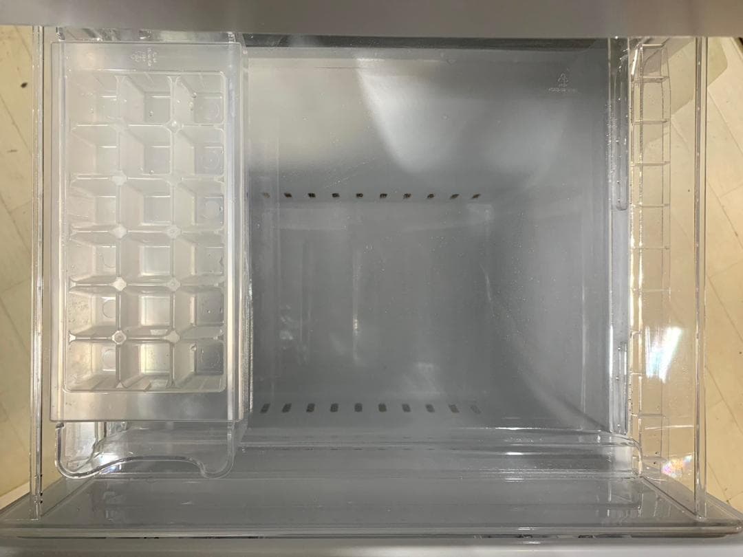 大阪送料無料★3か月保障付き★冷蔵庫★2023年★YRZ-F15LW★R-81