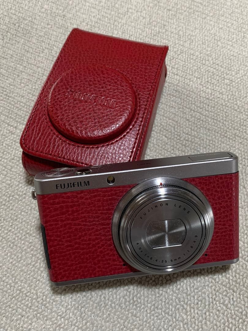 超特価 FUJIFILM XF1レッド純正専用ケース付き早い者勝ち