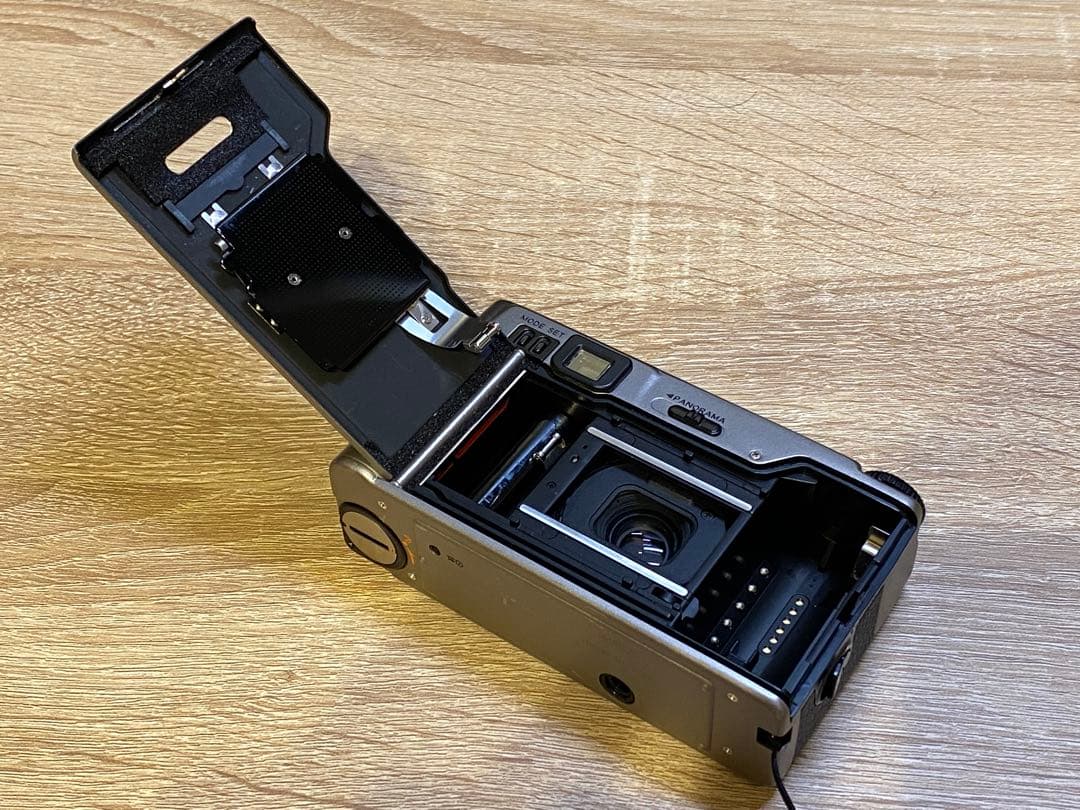 Nikon 35Ti（動作保証無し、おまけあり）